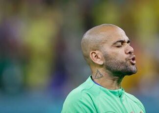 “Dani Alves si è suicidato in carcere”, la fake news corre su X