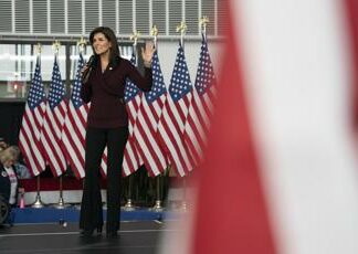 Elezioni Usa 2024, il ritiro di Haley figlia di indiani che voleva essere prima presidente donna