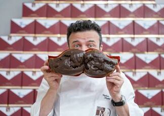 Festa papà: da Maestri Accademia Lievito Madre e panettone italiano nasce ‘Baffo del papà’