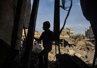 Gaza, Israele: “Civili in ‘isole umanitarie’ prima di attacco a Rafah”. Gaza, pronta a Cipro seconda nave aiuti