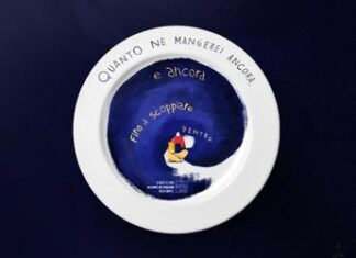 Giornata fiocchetto lilla, collezione di piatti racconta cause disturbi alimentari