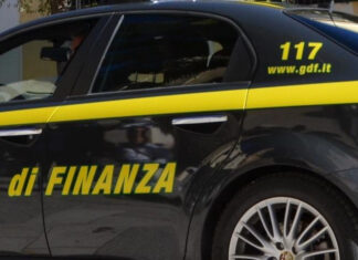 Tentata estorsione per 5 milioni, arresti anche in Toscana Tentata estorsione per 5 milioni, arresti anche in Toscana