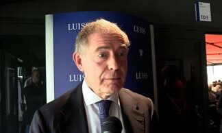 Imprese, Urso: “13 mld per innovazione e digitale in Italia”