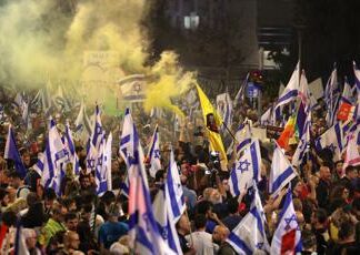 Israele, in 100mila davanti alla Knesset per chiedere nuove elezioni