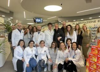 La storia: “Nostra farmacia clonata da bazar illegale online, vende di tutto senza ricetta”