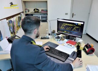 Maxi frode fiscale a Prato, false fatture per 35 milioni Maxi frode fiscale a Prato, false fatture per 35 milioni