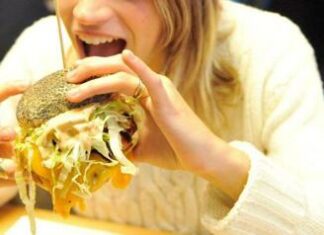 Obesità, gli effetti dei cibi processati sulla salute: lo studio