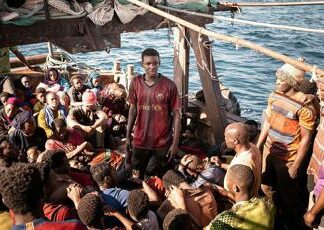 Oscar 2024, gaffe del Televideo: film Garrone ispirato a Schettino e alla Costa Concordia