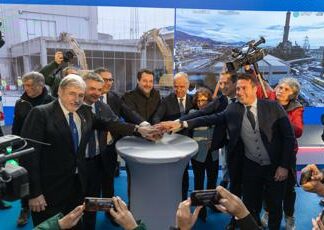 Parte cantiere tunnel subportuale di Genova, primo tunnel sottomarino in Italia