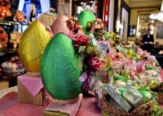 Pasqua, per Altroconsumo stabili i prezzi delle colombe aumentano prezzi per uova del +7,4%