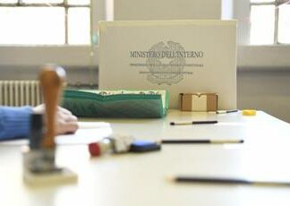 Regionali Abruzzo, seggi aperti: si vota fino alle 23.00