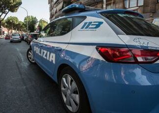 Roma, spari in strada alla Magliana: grave uomo ferito alle gambe
