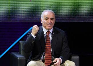 Russia, anche lo scacchista Kasparov nella lista dei terroristi