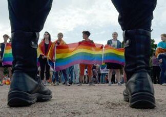 Russia, movimento Lgbt bandito per ‘estremismo’: due arresti