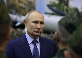 “Russia sapeva della minaccia Isis”, le responsabilità di Mosca nel dossier degli 007