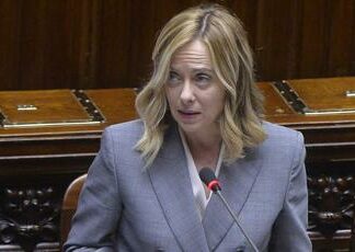 Sondaggi politici, Fratelli d’Italia risale al 27%