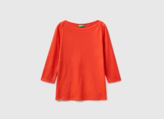 T-shirt donna: i migliori abbinamenti da sfoggiare in estate