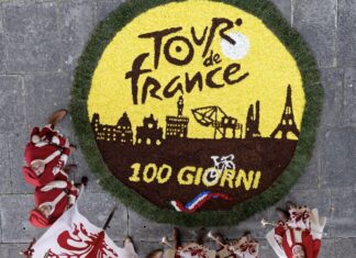 Tour de France, 100 giorni al via. Partito countdown a Firenze Tour de France, 100 giorni al via. Partito countdown a Firenze