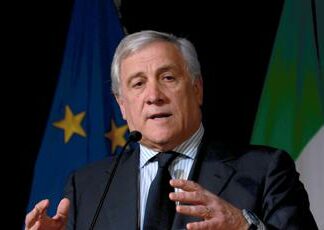 Ucraina, Tajani: “Escludo invio di truppe italiane, vogliamo la pace”