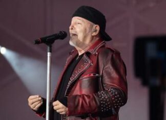 Vasco Rossi: “Free Palestine bello slogan, ma se implica distruzione di Israele mi ribello”