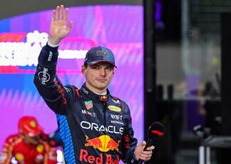 Verstappen, Sainz, Mercedes e Red Bull: l’incrocio di mercato