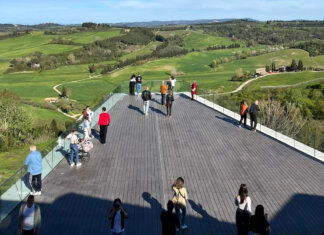 A Peccioli boom turisti, e il ‘Borgo dei Borghi’ si organizza A Peccioli boom turisti, e il 'Borgo dei Borghi' si organizza