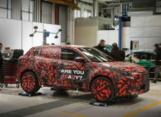 Alfa Romeo Milano: svelato il profilo del SUV compatto