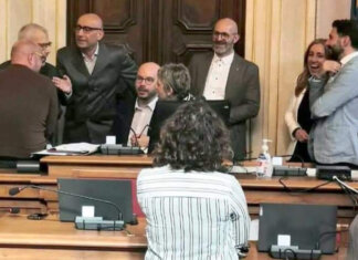 Caos Poc Livorno, ricorso al Tar Movimento 5 Stelle Caos Poc Livorno, ricorso al Tar Movimento 5 Stelle