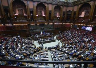 Ecco i politici di sinistra finanziati da ‘Social Changes’, società dell’ex guru di Obama