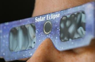 Eclissi solare 8 aprile, tutti in viaggio in Usa per vederla