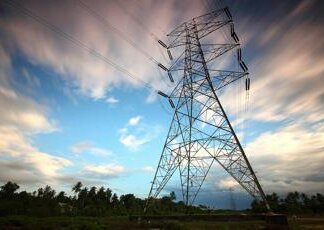 Energia, rapporto: “Migliorata relazione operatori settore-clienti attraverso canali digitali”