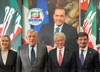 Ghinelli candidato Europee 2024, sindaco di Arezzo con centristi Ghinelli candidato Europee 2024, sindaco di Arezzo con centristi