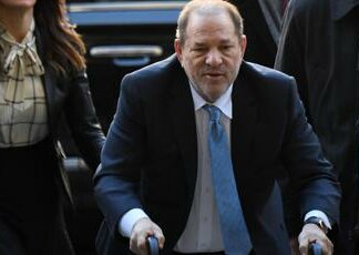 Harvey Weinstein, annullata la condanna per stupro