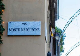 Kering acquista palazzo in via Monte Napoleone a Milano per 1,3 mld