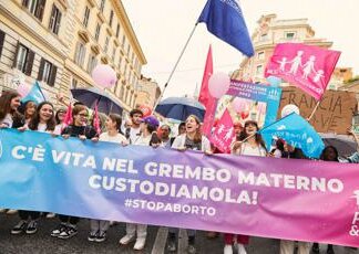 Meloni. Pro Vita Famiglia: Bene linea Governo ma contro crisi demografica dare alternative all’aborto. Su utero in affitto reato universale accelerare iter