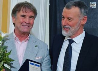 Pellerucci consegna a Brunello Cucinelli il premio “Io Sono Una Persona Per Bene”