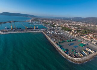 Porto di Carrara, sindaca: “Preoccupata per riorganizzazione” Porto di Carrara, sindaca: "Preoccupata per riorganizzazione"