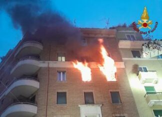 Roma, incendio in appartamento a Prati: morto un 70enne