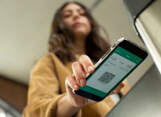 Sette Italiani su dieci prenotano online il treno, preferito dal 76%