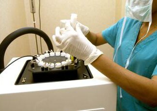Tumori, 31mila casi l’anno legati ad alterazioni geni, cure di precisione la risposta