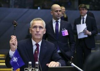 Ucraina, Russia preme: i due scenari per la Nato