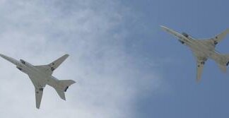 Ucraina, bombardiere russo precipita a est della Crimea