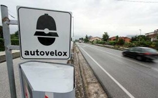 Autovelox danneggiati in Veneto, identificato il fantomatico Fleximan?