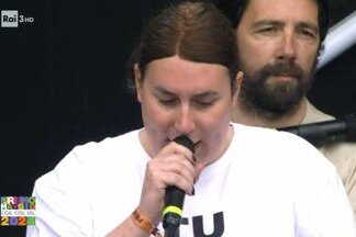 Concerto primo maggio, Elisa sul palco: “Io trans, sbagliata per la società”