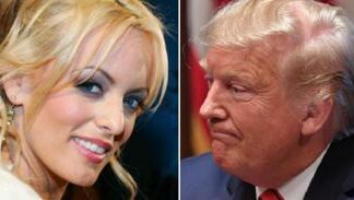 Donald Trump, la testimonianza di Stormy Daniels: “Sesso con lui, vergogna per non averlo fermato”