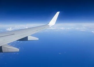 Emissioni di CO2, compagnie aeree nel mirino dell’UE