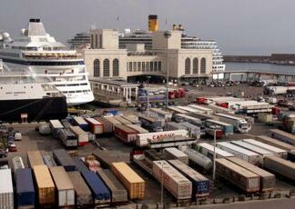 Eurispes, 40% commercio estero dell’Italia via mare, vale 377 mld dollari nel 2022