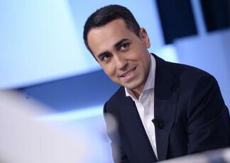 Luigi Di Maio papà a settembre, la compagna aspetta un maschietto