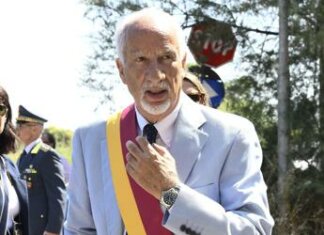 Maestra aggredita a Ostia da madre clan Spada, presidente municipio minimizza: “Non siamo Caivano”