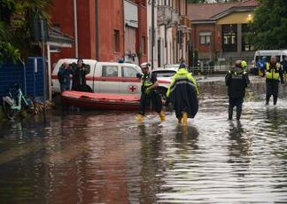 Maltempo oggi a Milano, allerta meteo arancione in Lombardia